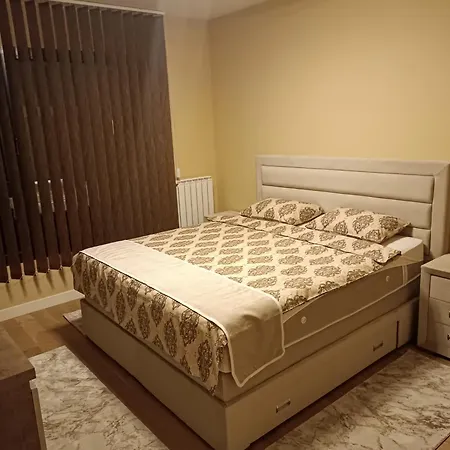 Na Vodi - Waterfront Lux Apartment
