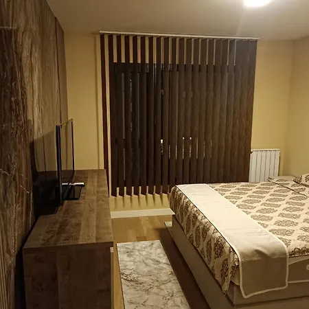 Na Vodi - Waterfront Lux Apartment